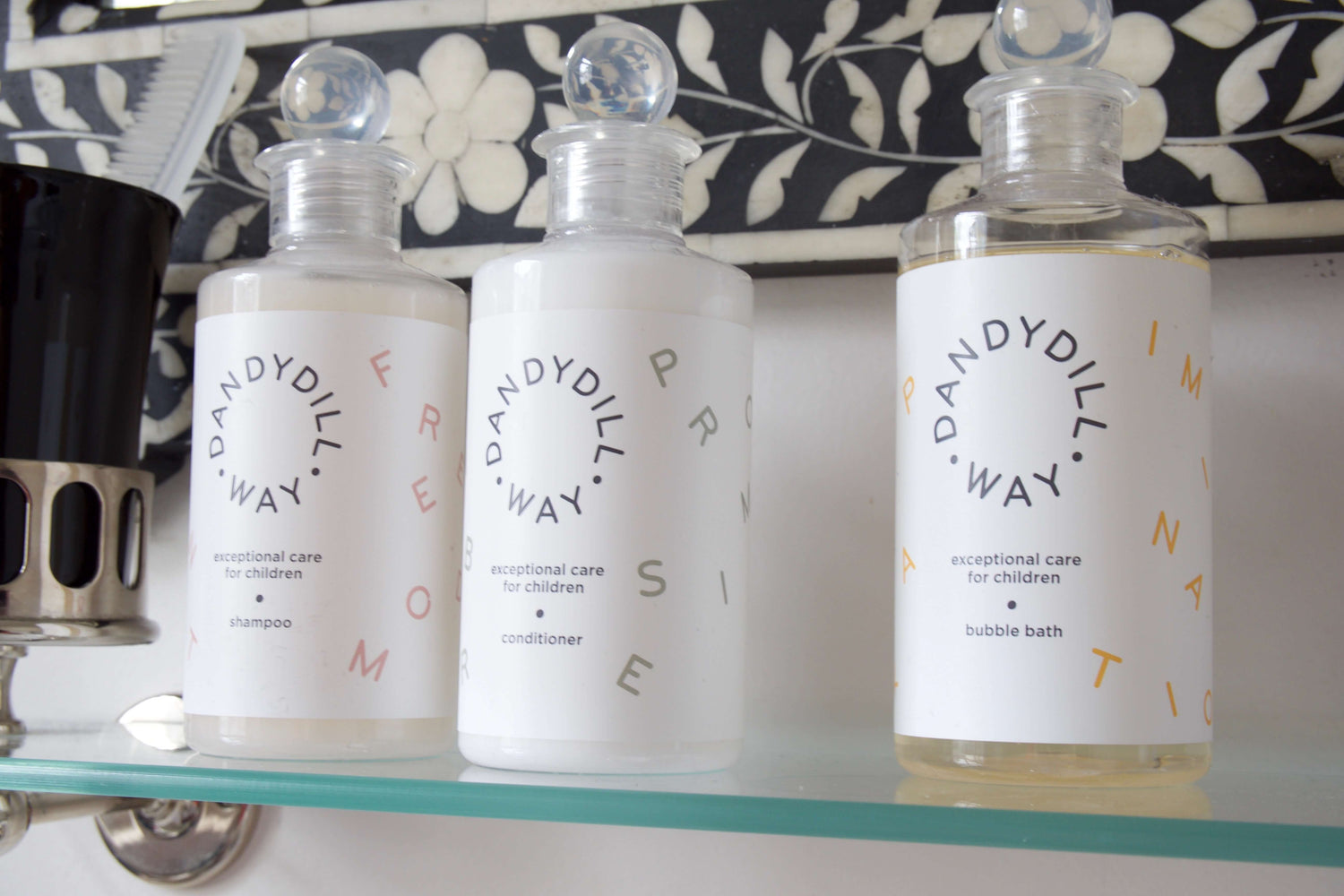 Bath time for children, natural care Dandydill Way SLS-free products